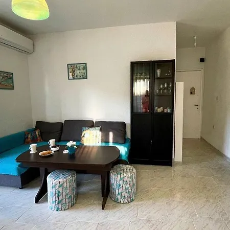 Apartment With Sea View In Pefkohori. *