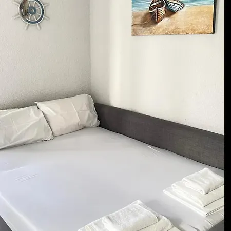 With Sea View In Pefkohori. Апартаменты