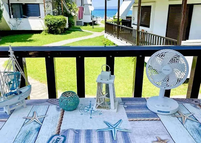 Appartement With Sea View In Pefkohori. *