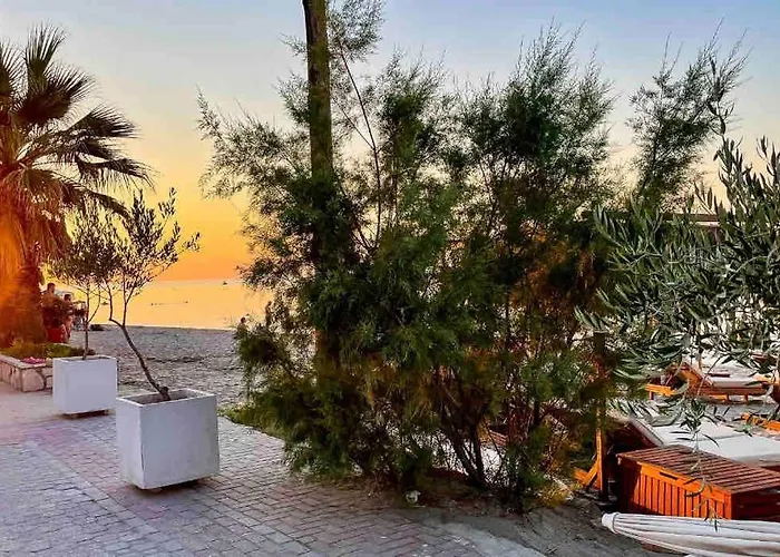 Appartement With Sea View In Pefkohori. *